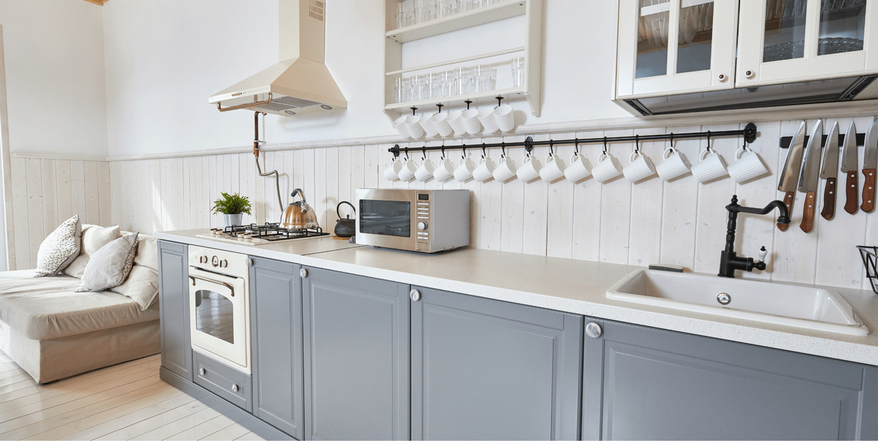 Aluminium-Kitchen-Cabinet-Design-Grey-Quartz_
